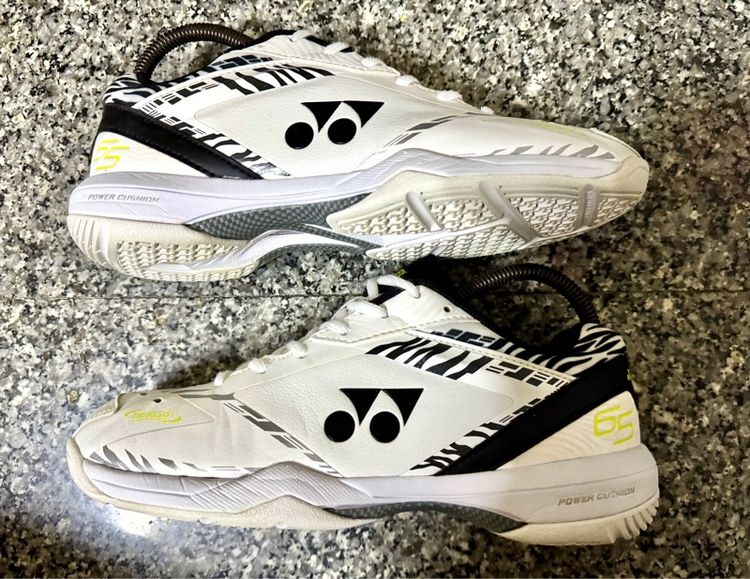 Yonex Power Cushion 65 White Tiger เบอร์40.5 รูปที่ 3