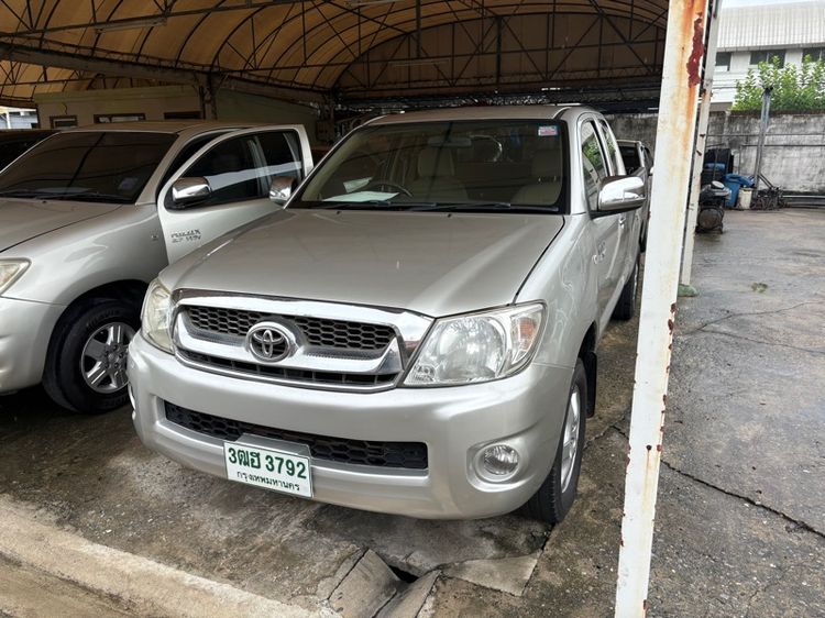 Toyota Hilux Vigo 2010 2.7 G Pickup เบนซิน ไม่ติดแก๊ส เกียร์อัตโนมัติ เทา
