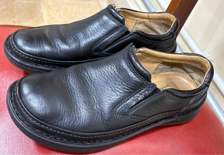 ขายรองเท้า Clarks หนังแท้ สภาพใหม่ รูปที่ 3