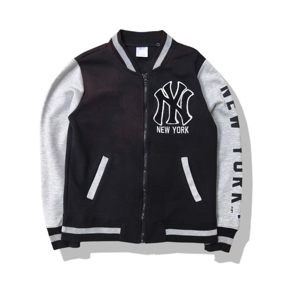 อื่นๆ NYYK MLB Sweatshirts Varsity Jacket(M) มือสอง รอบอก 39”