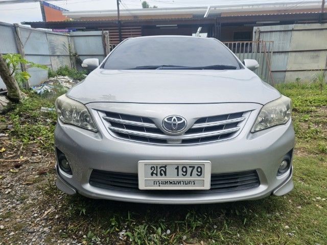 รถ Toyota Altis 1.6 E CNG สี บรอนซ์เงิน