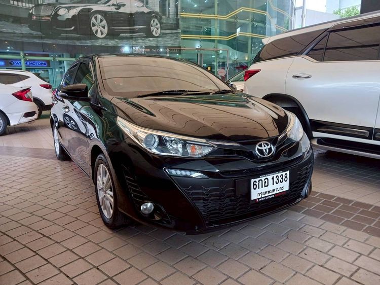 Toyota Yaris 2017 1.2 G Sedan เบนซิน ไม่ติดแก๊ส เกียร์อัตโนมัติ ดำ รูปที่ 3