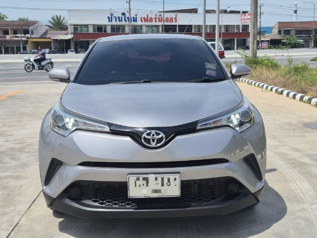 Toyota C-HR 2018 1.8 Mid Sedan เบนซิน ไม่ติดแก๊ส เกียร์อัตโนมัติ เทา รูปที่ 2