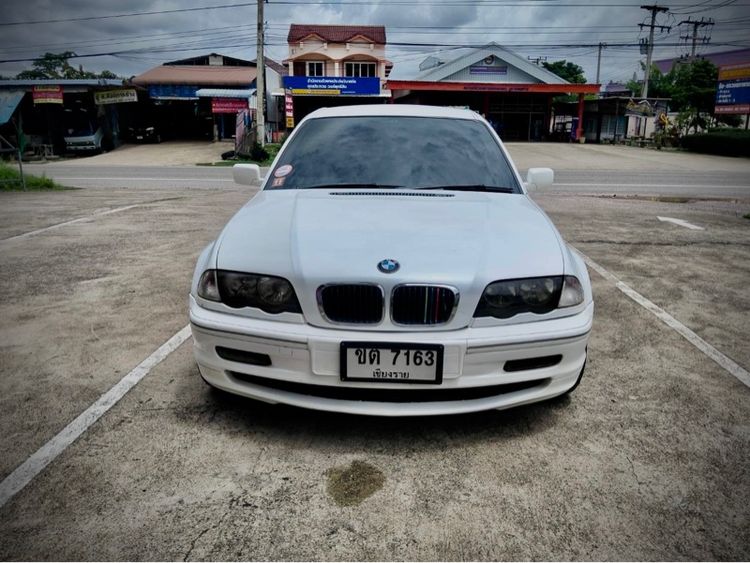 BMW Series 3 2004 318i Sedan เบนซิน เกียร์อัตโนมัติ ขาว รูปที่ 3