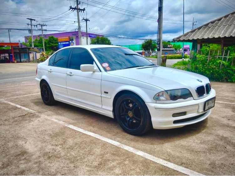 BMW Series 3 2004 318i Sedan เบนซิน เกียร์อัตโนมัติ ขาว