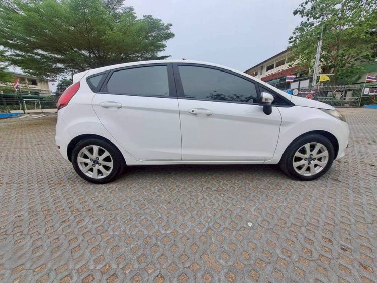 Ford Fiesta 2012 1.4 Style Sedan เบนซิน LPG เกียร์อัตโนมัติ ขาว รูปที่ 3