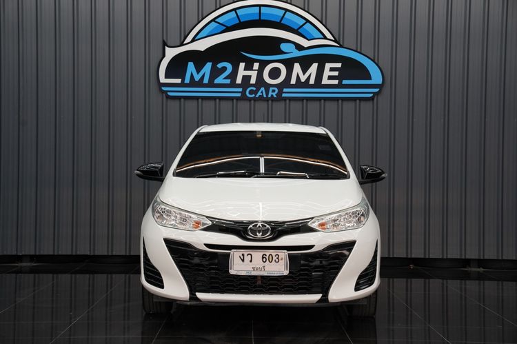 Toyota Yaris 2020 1.2 Mid Sedan เบนซิน เกียร์อัตโนมัติ ขาว รูปที่ 2