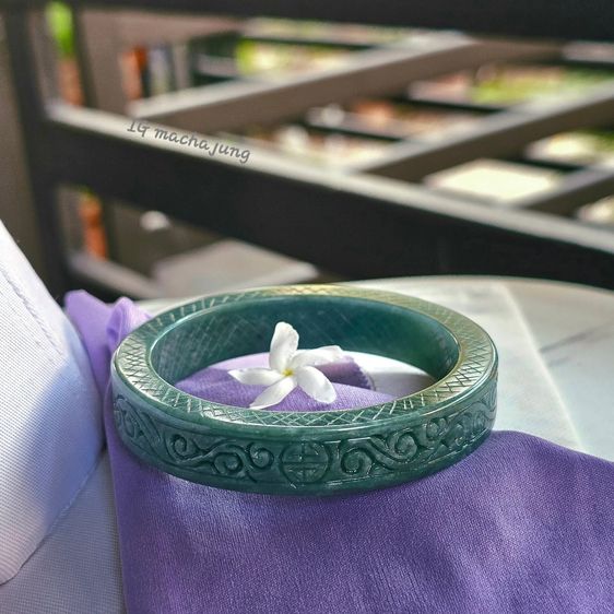 Highqualityjade กำไลหยก Oceanblue เนื้อโปร่งแสง แกะสลักลายเหรียญจีนเถาวัลย์เกี่ยวทรัพย์  รูปที่ 6