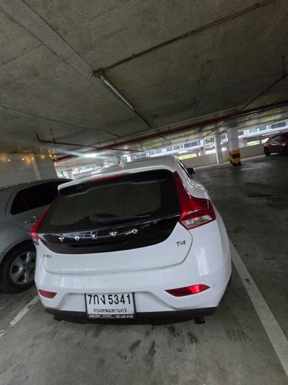 Volvo V40 2017 2.0 T4 เบนซิน ไม่ติดแก๊ส เกียร์อัตโนมัติ ขาว รูปที่ 3