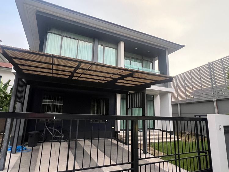 HOUSE FOR RENT SETHASIRI KRUNGTHEP KREETHA 185 Square meter. 75 SqWa4 bedroom, 3 bathroom full furnished