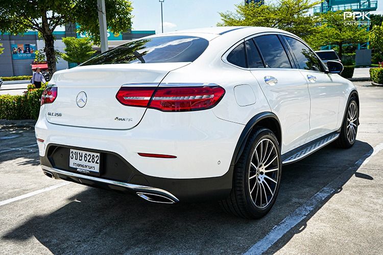 Mercedes-Benz GLC-Class 2019 GLC250 Sedan เบนซิน ไม่ติดแก๊ส เกียร์อัตโนมัติ ขาว รูปที่ 4