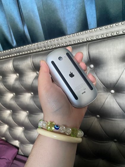เมจิกเมาส์ Apple แท้   เมจิกเมาส์ ตัวรุ่นชาร์จแบตได้ไลท์นิ่ง ของใหม่ราคาอยู่ที่ 2290 บาท   มือสองเราขาย 1,050 บาท  รูปที่ 5