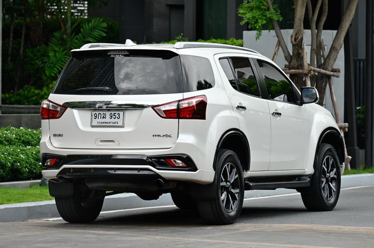 Isuzu MU-X 2019 3.0 The Onyx Utility-car ดีเซล ไม่ติดแก๊ส เกียร์อัตโนมัติ ขาว รูปที่ 4