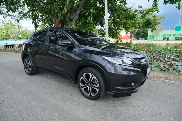 Honda HR-V 2017 1.8 E Sedan เบนซิน ไม่ติดแก๊ส เกียร์อัตโนมัติ เทา