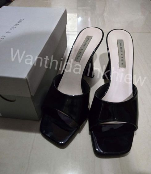รองเท้า Charles Keith สีดำหนังแก้ว Black Patent