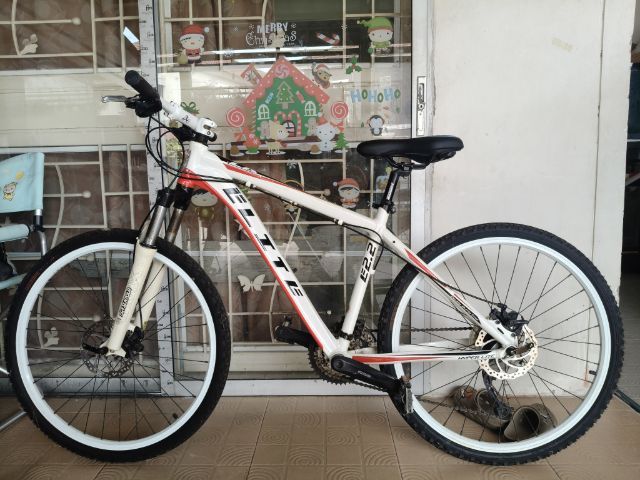 จักรยานเสือภูเขา LA รุ่น Elite E2.2  26 นิ้ว สีขาวแดง