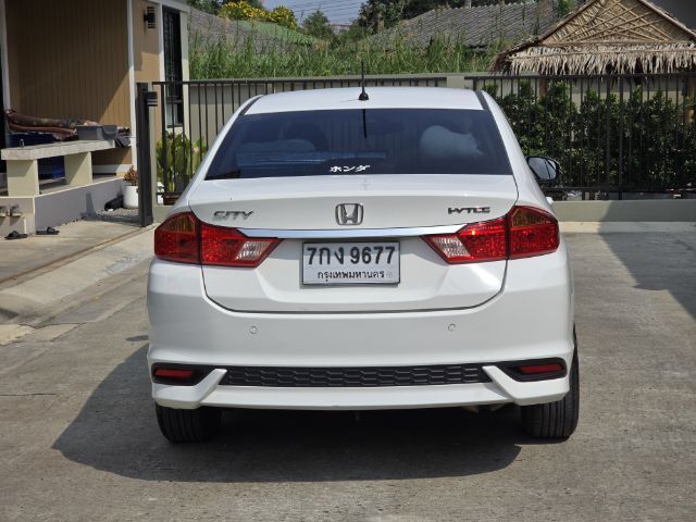 Honda City 2018 1.5 S Sedan เบนซิน ไม่ติดแก๊ส เกียร์ธรรมดา ขาว รูปที่ 3