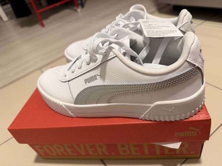 รองเท้าผ้าใบ Carina L White-PUMA Silver