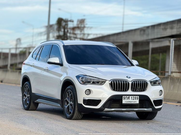 รถ BMW X1 2.0 sDrive18d xLine สี ขาว