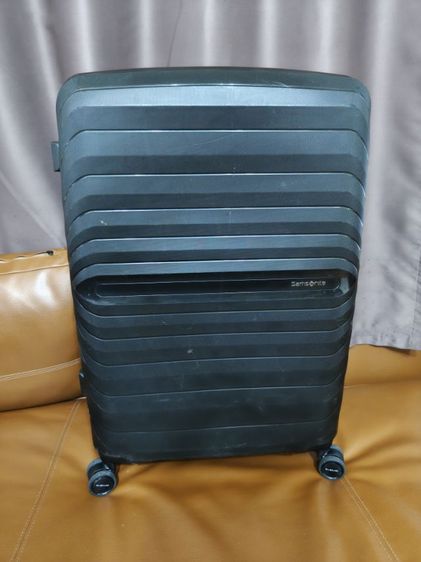 กระเป๋าเดินทาง samsonite size 28 นิ้วสีดำใช้ครั้งเดียว