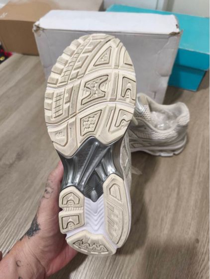 รองเท้า ASICS สีขาวเงิน  รูปที่ 3