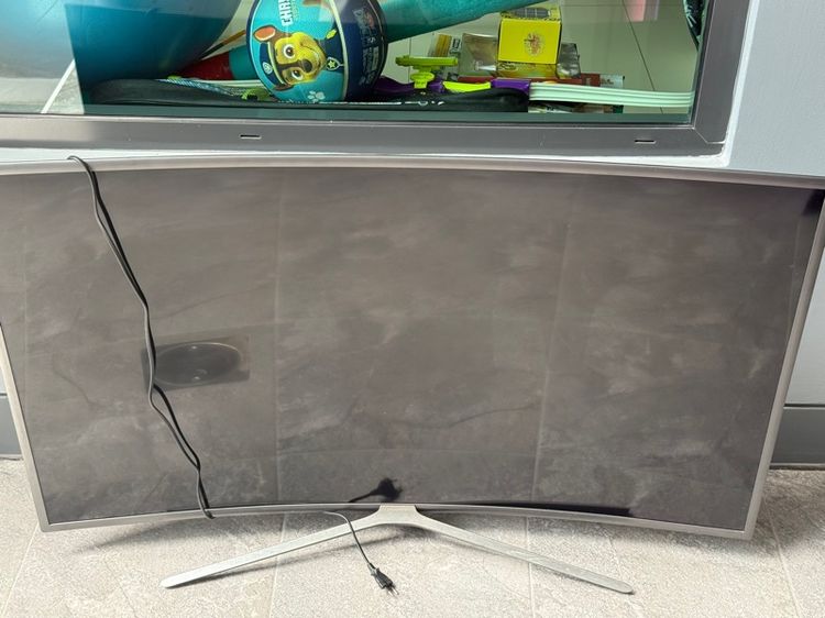 โทรทัศน์จอ LCD แบบโค้ง Samsung ขนาด 56 นิ้ว รูปที่ 2