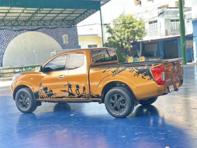 Nissan NP300-NAVARA 2020 2.5 V Pickup ดีเซล ไม่ติดแก๊ส เกียร์ธรรมดา ส้ม รูปที่ 4