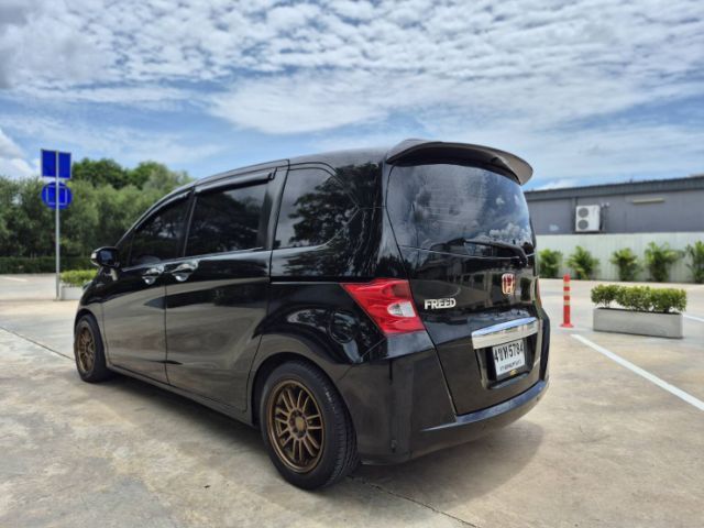 Honda Freed 2011 1.5 E Sport เบนซิน เกียร์อัตโนมัติ ดำ รูปที่ 2