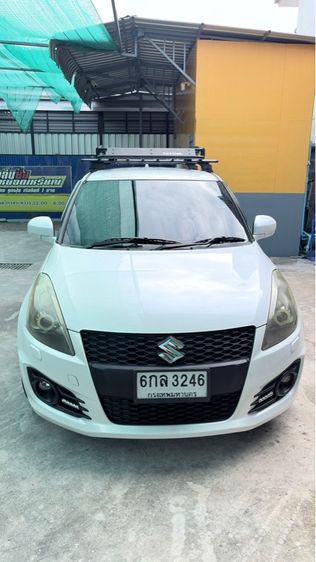 รถ Suzuki Swift 1.2 GL สี ขาว