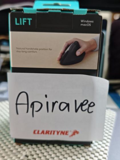 เม้าส์ และคีย์บอร์ด เม้า Logitech lift vertical ergonomic mouse มือหนึ่ง ประกันศูนย์ ยังไม่แกะซีล