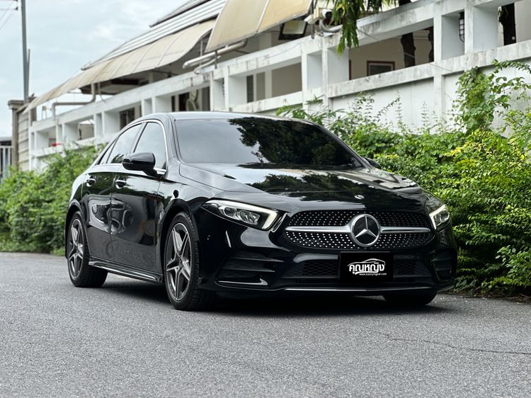 รถ Mercedes-Benz A-Class A200 สี ดำ