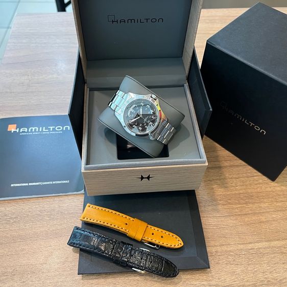 รับเทรด Hamilton Khaki King Automatic  สาย 3เส้น 3สไตล์