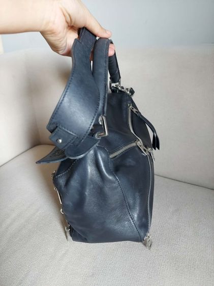กระเป๋าสะพาย Loewe สีดำ รูปที่ 3