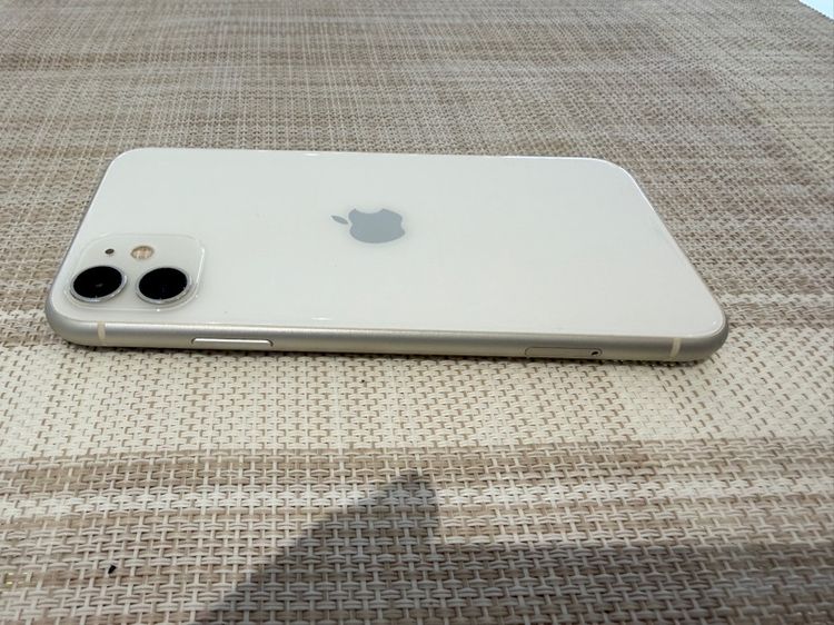 iPhone 11 สีขาว 128 เครื่อง สภาพดี รูปที่ 3