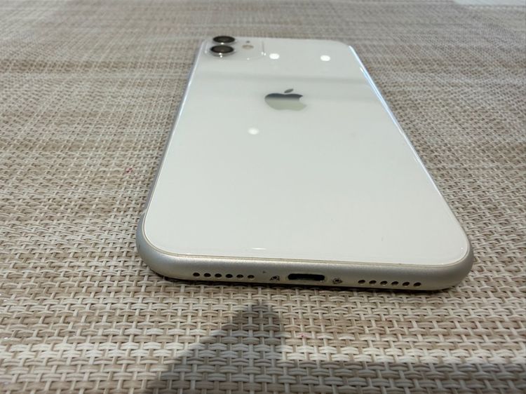 iPhone 11 สีขาว 128 เครื่อง สภาพดี รูปที่ 2