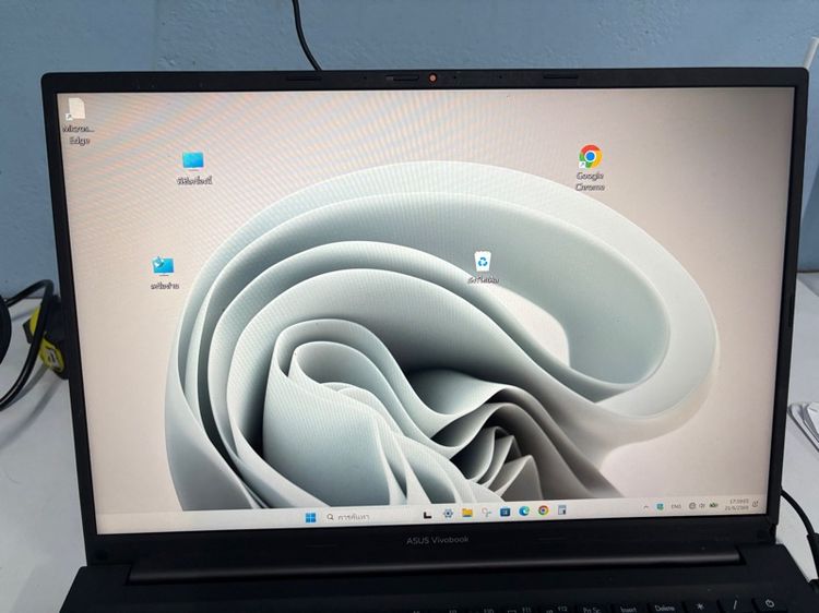 Asus vivobook รูปที่ 2