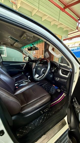 Toyota Fortuner 2016 2.4 V Utility-car ดีเซล ไม่ติดแก๊ส เกียร์อัตโนมัติ ขาว รูปที่ 4