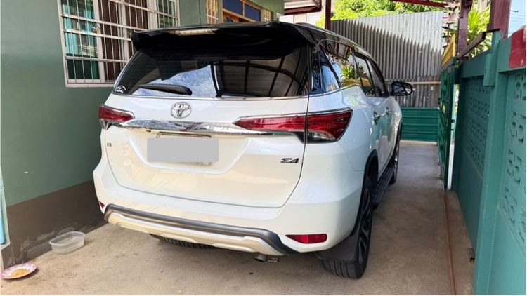Toyota Fortuner 2016 2.4 V Utility-car ดีเซล ไม่ติดแก๊ส เกียร์อัตโนมัติ ขาว รูปที่ 2