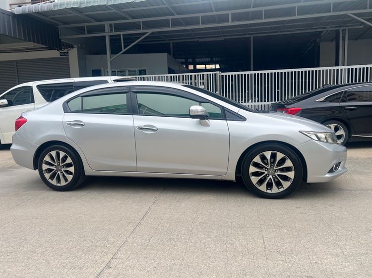 รถ Honda Civic 1.8 E i-VTEC สี เทา
