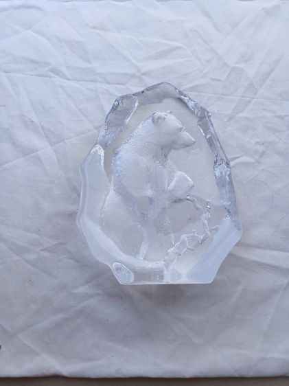 งานแกะสลัก Carving Crystal The North Pole Bear 