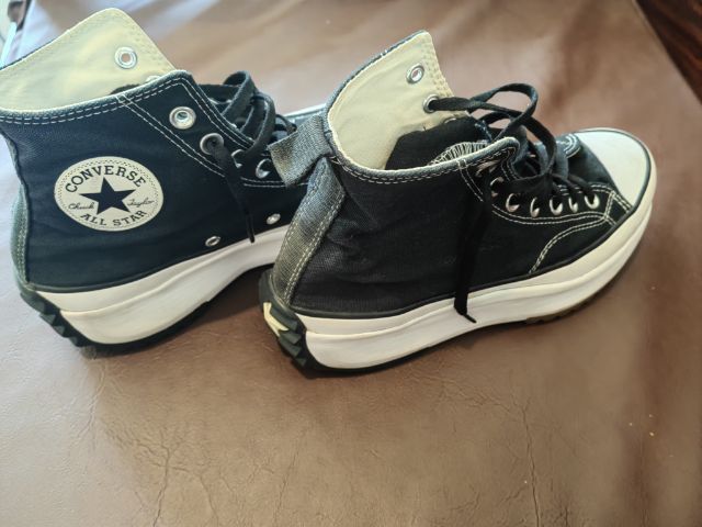 ดำ ผ้าใบ รองเท้าผ้าใบ UK 7.5 | EU 41 1/3 | US 8 converse run star