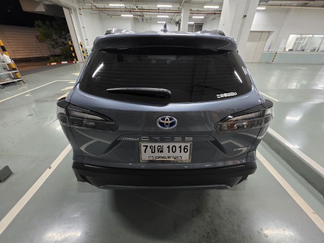 รถ Toyota Corolla Cross 1.8 Hybrid Premium Safety สี เทา