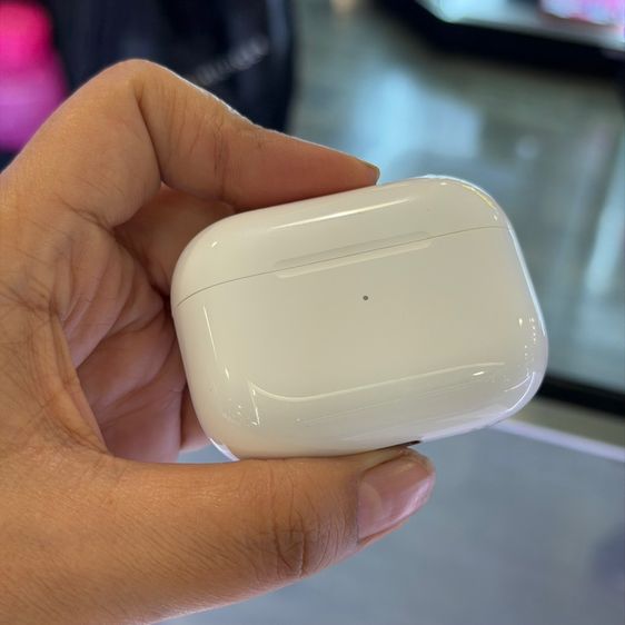 AirPods Pro (2nd generation) with MagSafe Charging Case (USB-C) สีขาว ของศูนย์ สภาพสวยมาก ครบยกกล่อง🔥🔥 รูปที่ 3