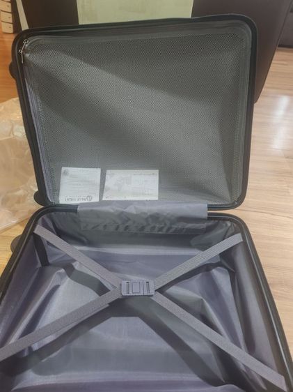 ขายด่วน กระเป๋าเดินทางขนาด 20" ของใหม่ ขอขายราคาถูก 999.- นัดรับของได้เลย รูปที่ 4