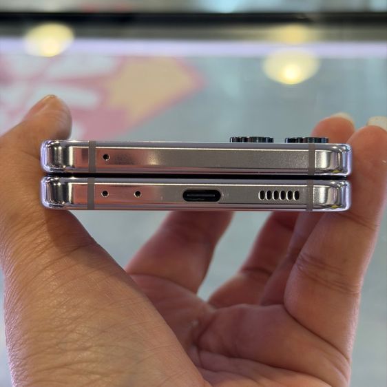 Samsung Z Flip5 256GB สี Lavender เครื่องศูนย์ สภาพสวยมาก จอ6.7นิ้ว แรม8รอม256 Snap8 Gen2 🔥🔥 รูปที่ 11