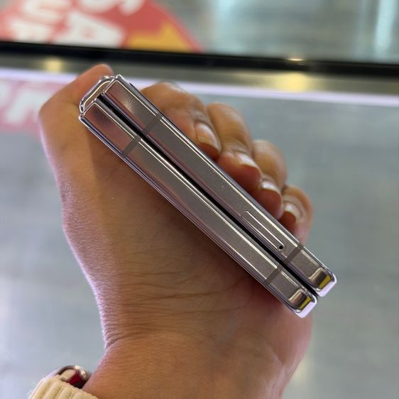 Samsung Z Flip5 256GB สี Lavender เครื่องศูนย์ สภาพสวยมาก จอ6.7นิ้ว แรม8รอม256 Snap8 Gen2 🔥🔥 รูปที่ 9