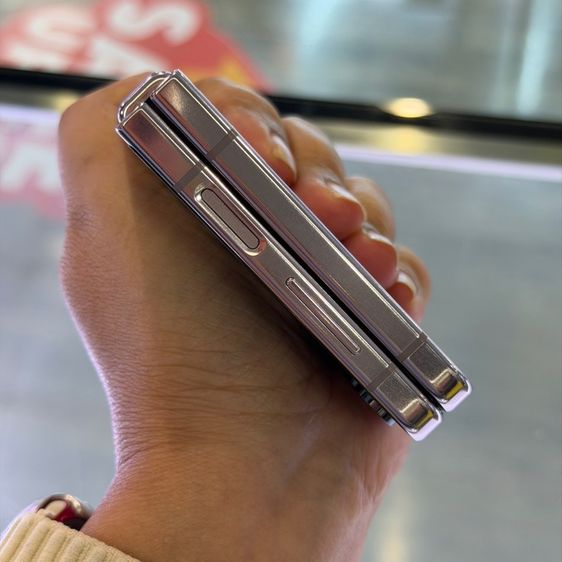 Samsung Z Flip5 256GB สี Lavender เครื่องศูนย์ สภาพสวยมาก จอ6.7นิ้ว แรม8รอม256 Snap8 Gen2 🔥🔥 รูปที่ 10