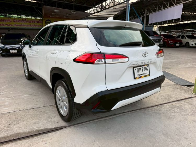 Toyota Corolla Cross 2021 1.8 Sport Sedan เบนซิน ไม่ติดแก๊ส เกียร์อัตโนมัติ ขาว รูปที่ 4