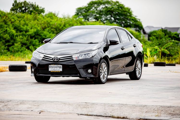 รถ Toyota Altis 1.8 V สี ดำ