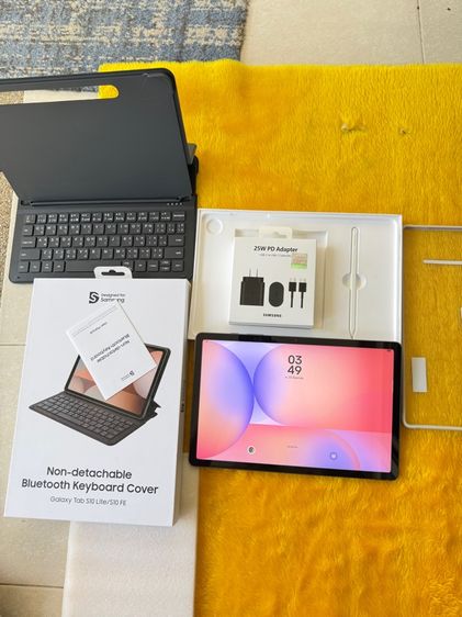 Samsung Tab S10 Lite-พร้อมคีย์บอร์ด